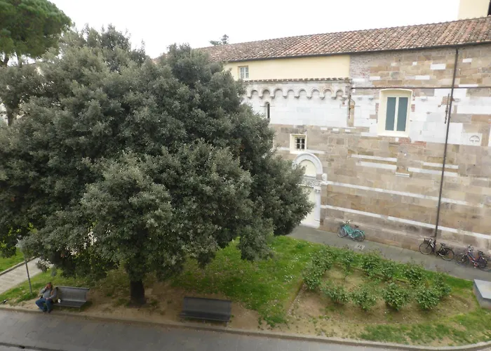 Hotel John B .&B. Lucca